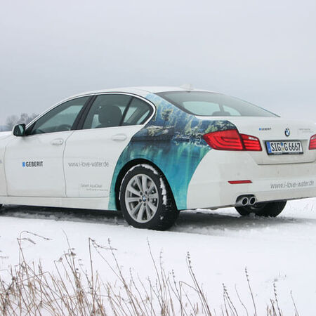 Fahrzeugwerbung: Teilverklebung BMW-Coupe. Produziert von Ruprecht Werbeland aus Krauchenwies.